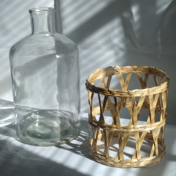 Glass Vase with Wicker Rattan Wrap - Picture 3 of 4